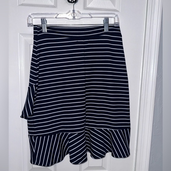 Popular Basics Stripe Mini Skirt L - Picture 6 of 7